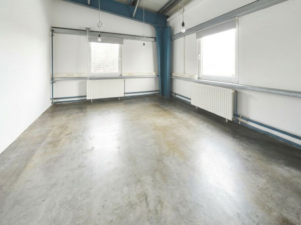 Attraktive und vielfältig nutzbare Gewerbeeinheit in Roßtal! (16)