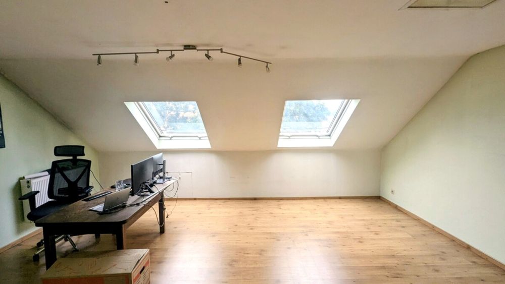 Geräumiges Reihenmittelhaus mit Garage in Schwabach-Limbach – Das perfekte Zuhause für Familien!