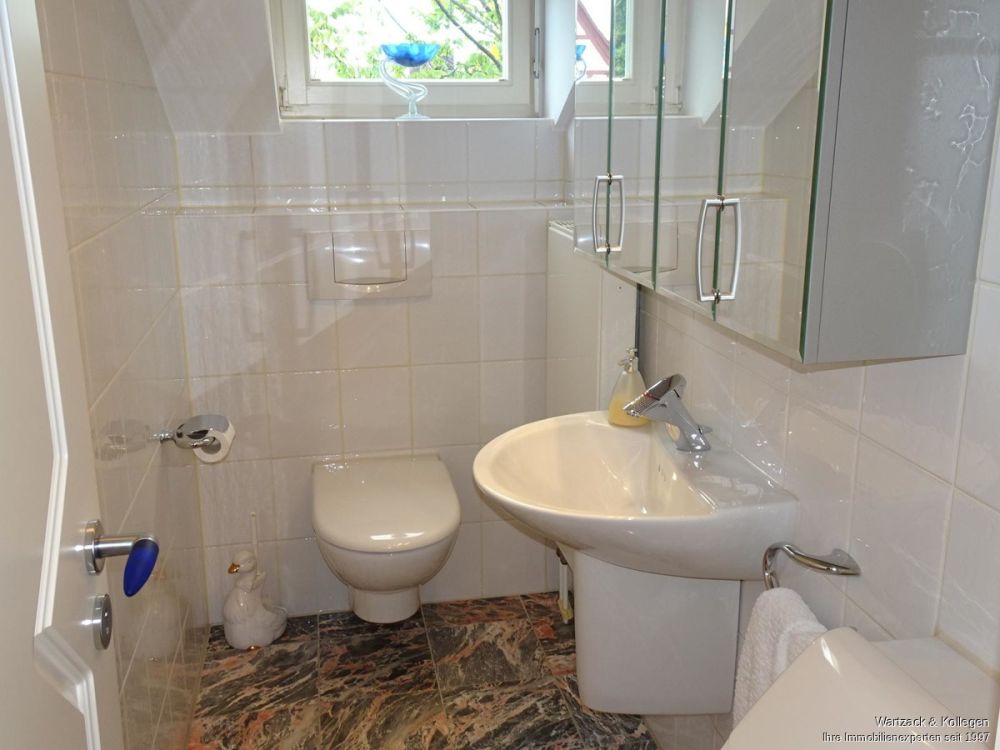 großzügige Dachgeschosswohnung im edlen Gewand in Schwabach