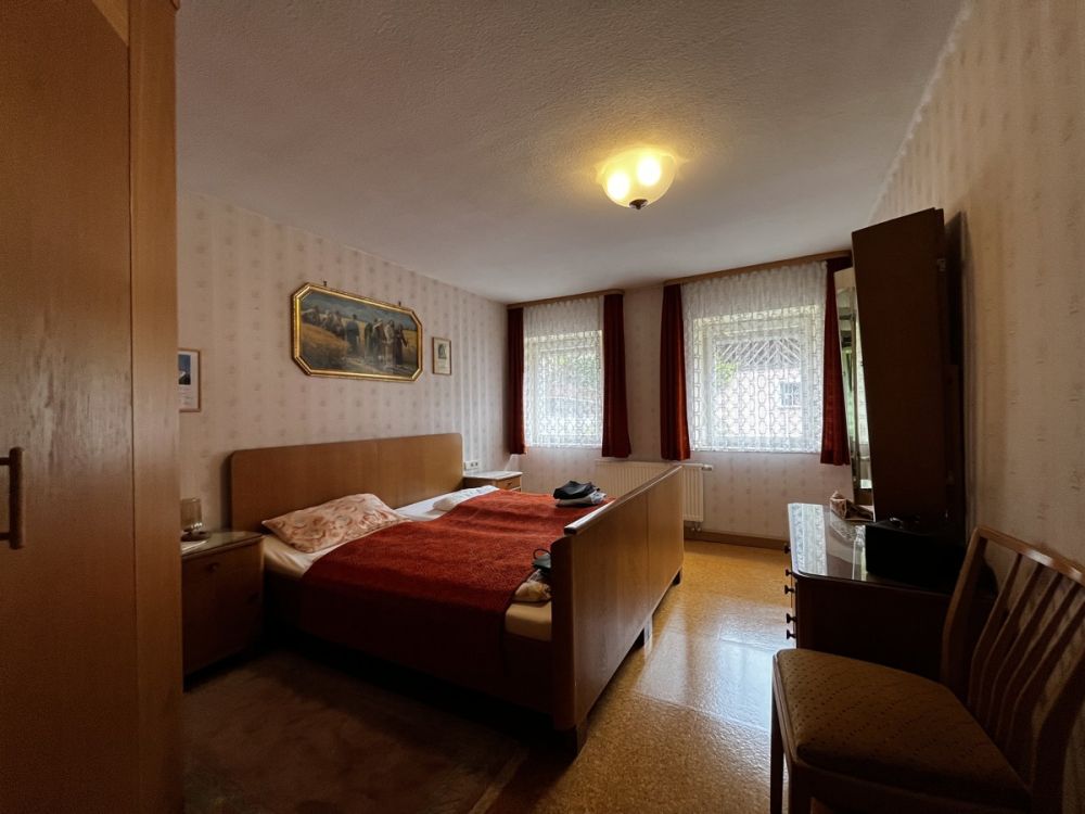 Großzügiges Wohnen in ländlichem Umfeld mit genügend Platz für die ganze Familie und deren Hobbys! (17)