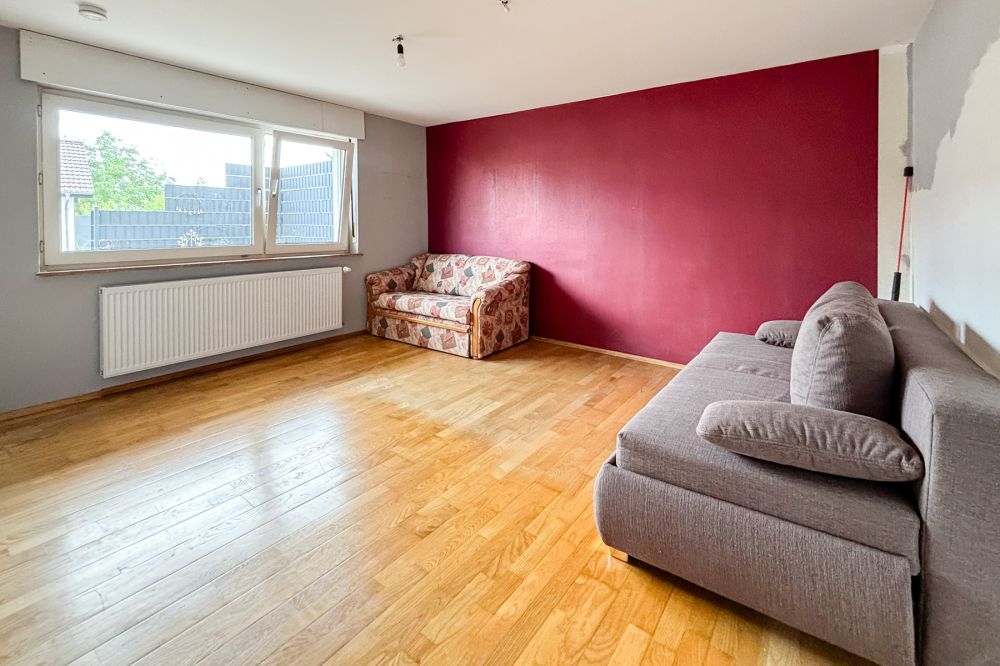 Sofort bezugsfrei – Attraktives Zweifamilienhaus für Familie und Generationen in Reinheim