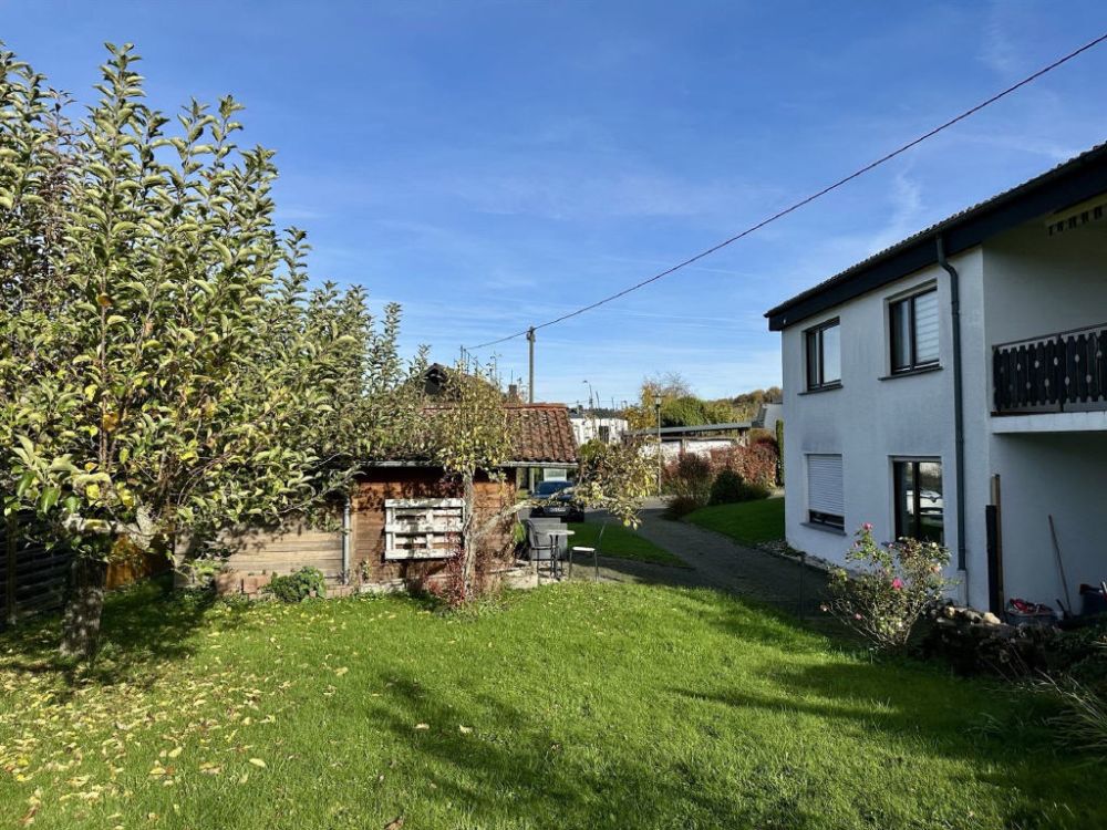 Viel Platz für Ihre Familie - Freistehendes Einfamilienhaus mit Einliegerwohnung in ruhiger Lage von Maring-Noviand