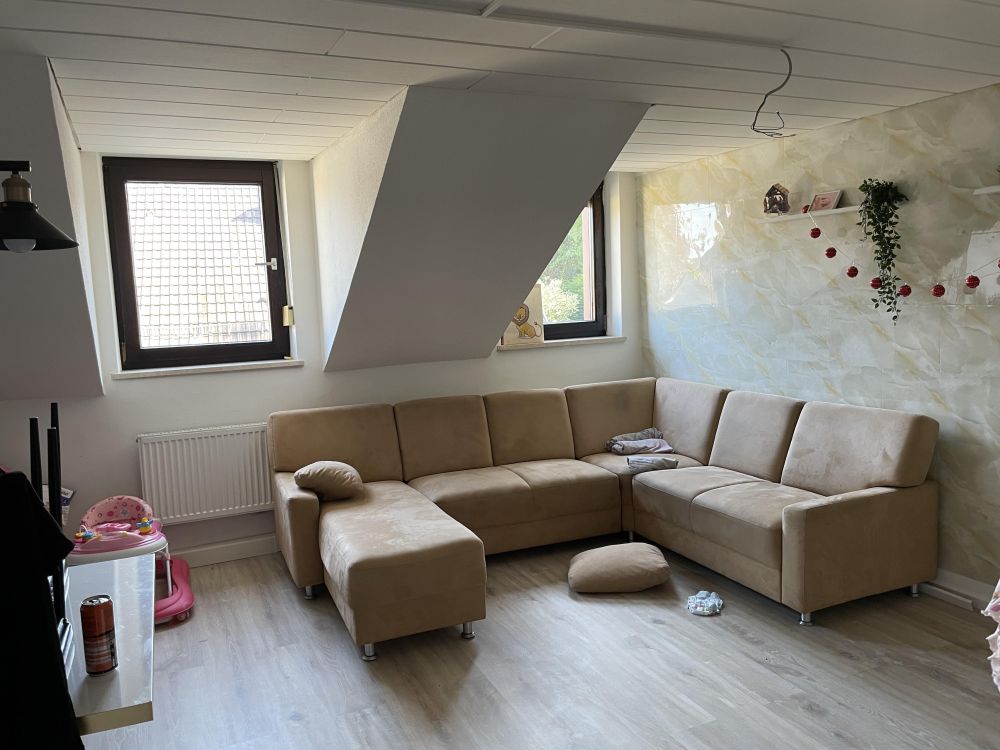 5-FAMILIEN-HAUS - VOLL VERMIETET