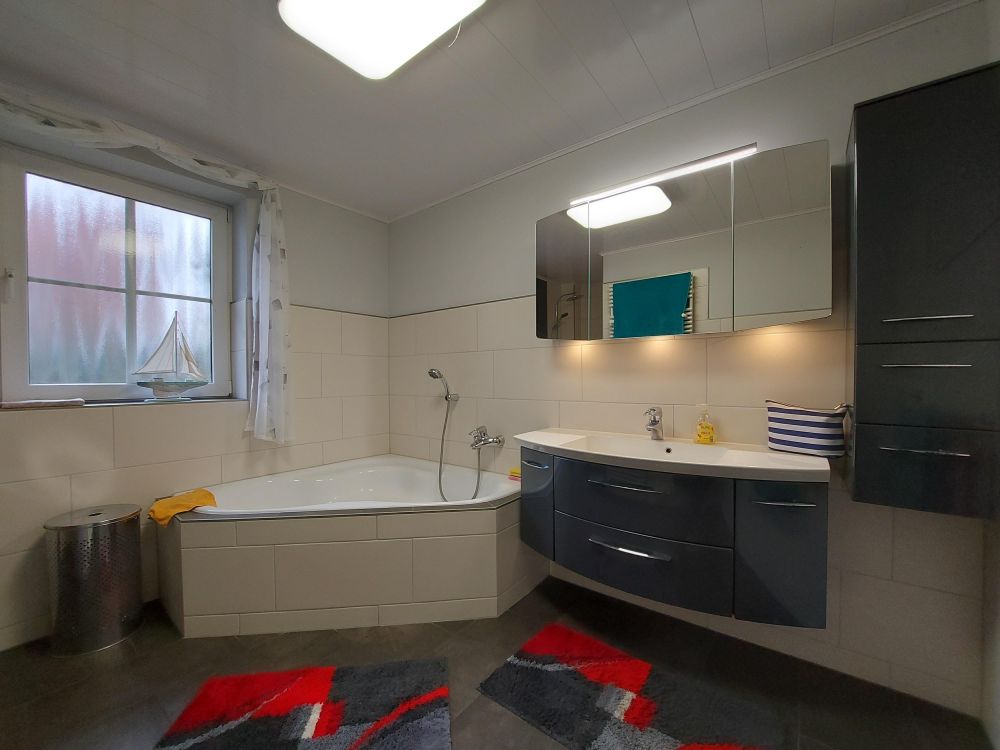 Sehr schönes Einfamilienhaus in der Nähe zum Nord-Ostsee-Kanal mit Wintergarten und Carport