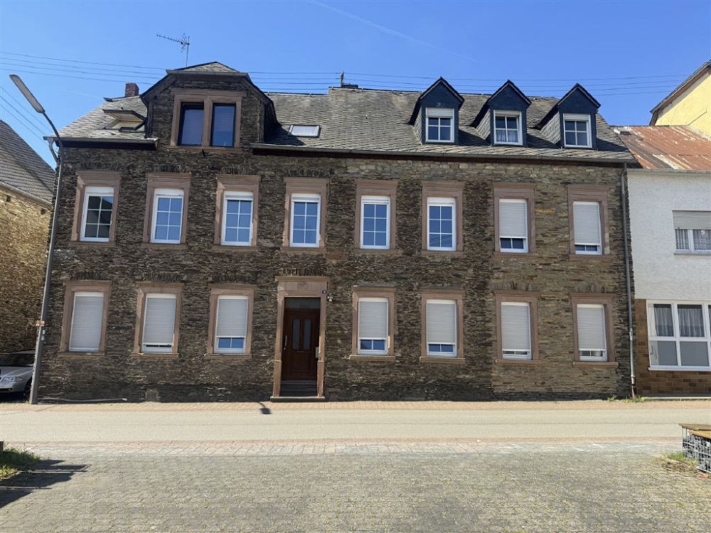 Bis zu 6 Wohnungen hinter stilvoller Fassade