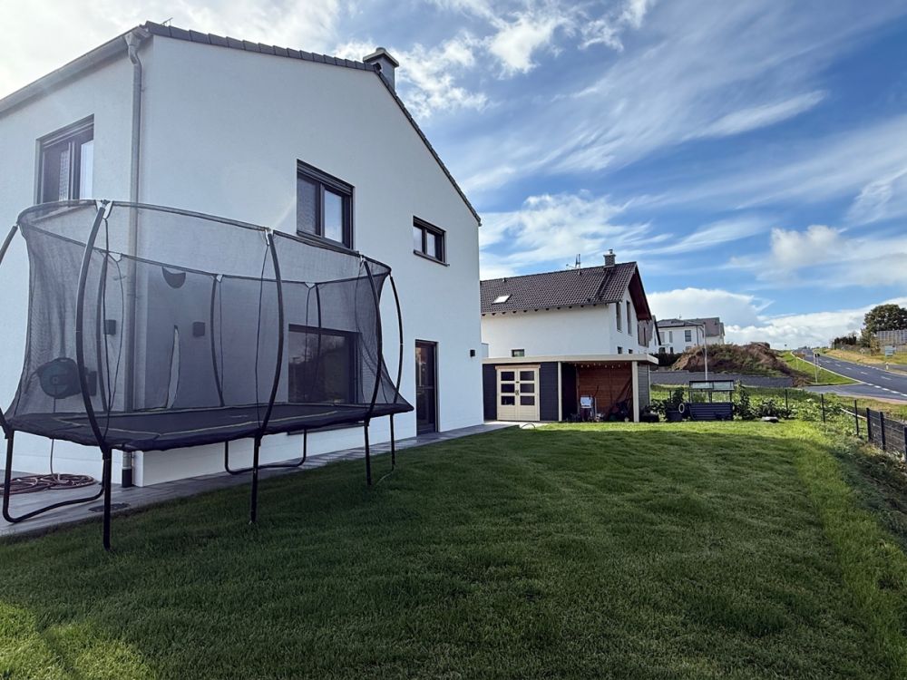 Möchten Sie neu bauen? Warum nicht gleich kaufen?  Wunderschönes Einfamilienhaus in Kirchenthumbach