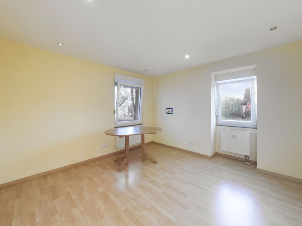 Großzügiges Wohnen für die Mehrgenerationenfamilie oder Kapitalanlage mit Wertsteigerungspotential - hier wird beides möglich! (17)