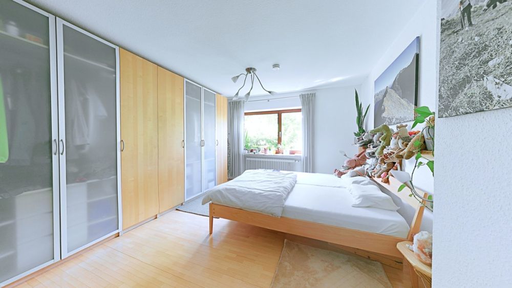 Hier haben Sie viel Platz und Ruhe für die große Familie oder zwei Generationen!