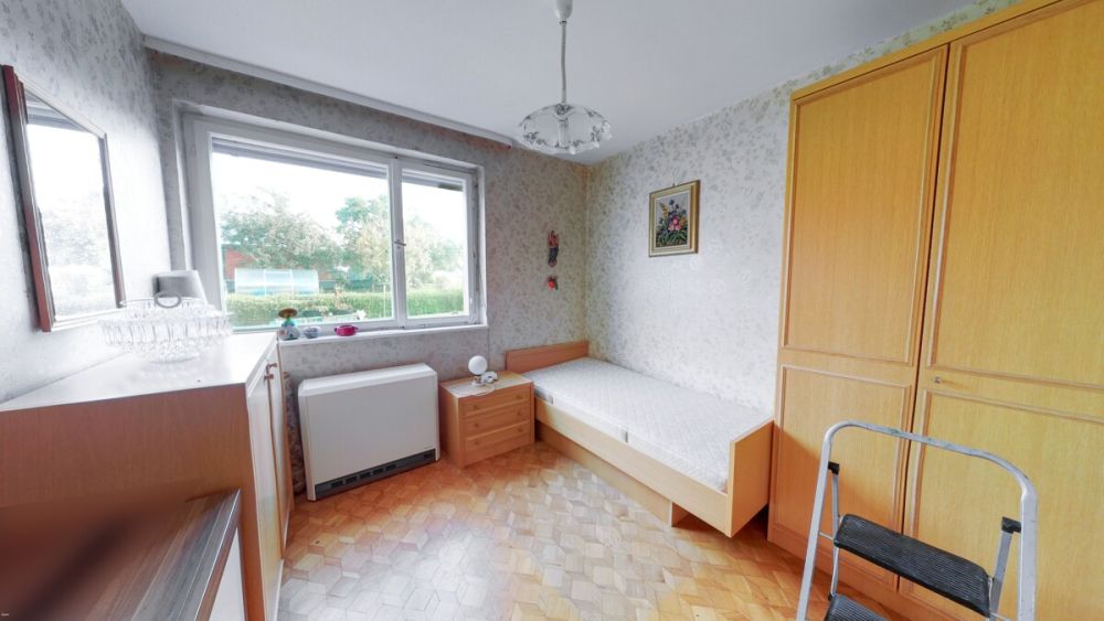 Genügend Platz für die große Familie oder zwei Generationen - Wohnhaus in Gebsattel-Bockenfeld mit weitläufigem Grundstück