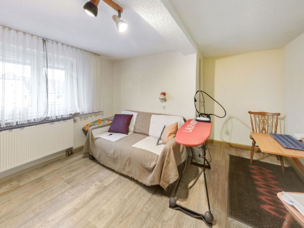 Einziehen und Wohlfühlen - Gemütliches Reihenmittelhaus in Ansbach! (17)