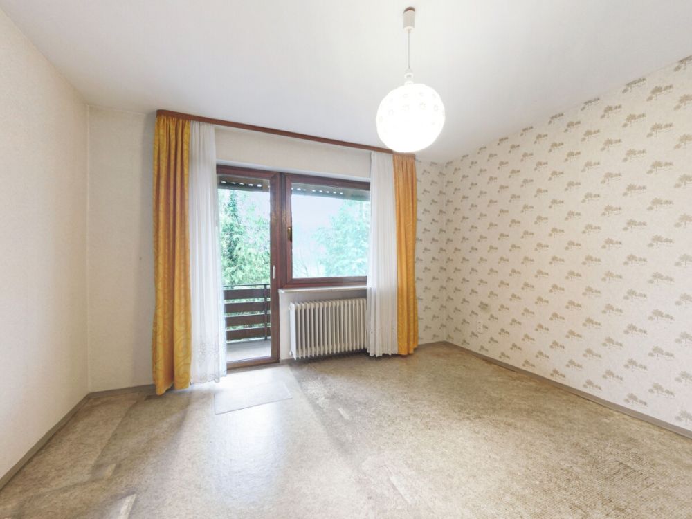 Ideal für die große Familie oder mehrere Generationen - Zweifamilienwohnhaus mit Nebengebäude in Windelsbach (17)