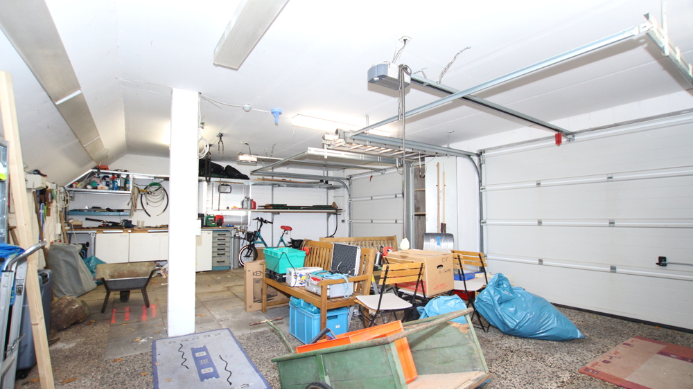 Großzügiges EFH/ZFH mit Doppelgarage in ruhiger und zentrumsnaher Sackgassenlage von OL-Osternburg