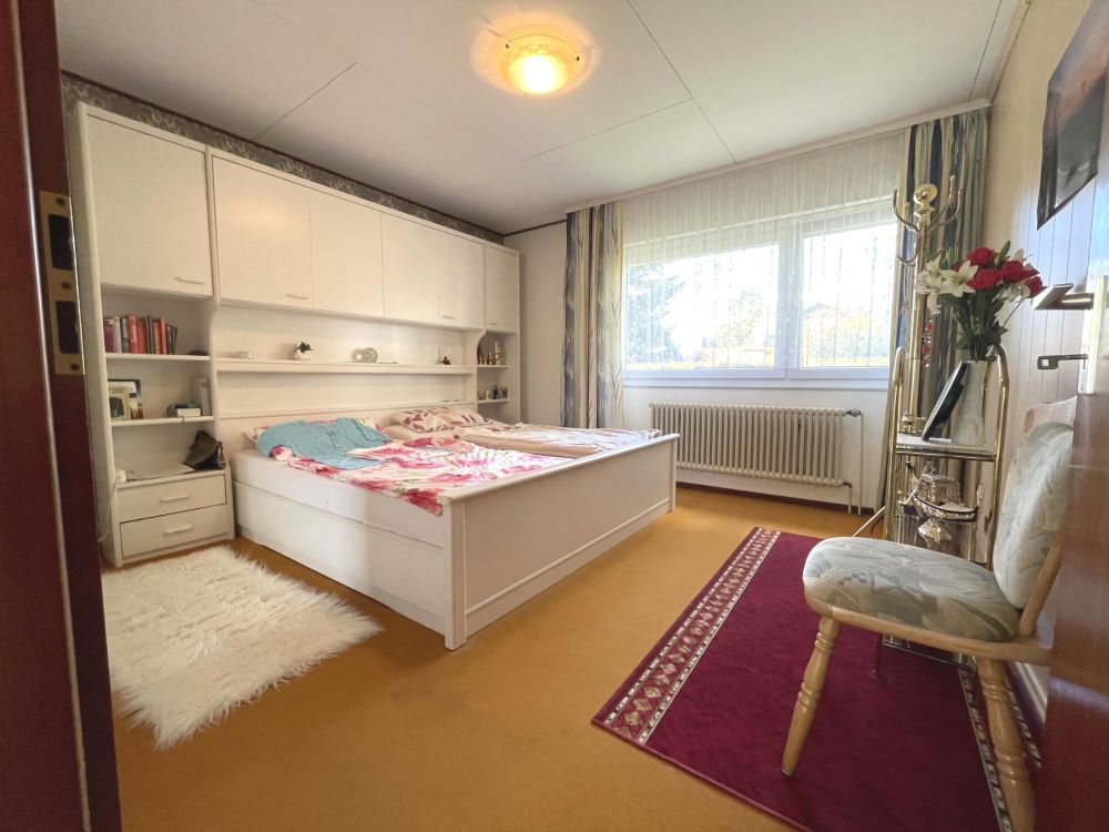 BUNGALOW-FERTIGHAUS AUF ÜBER 1.000 m²