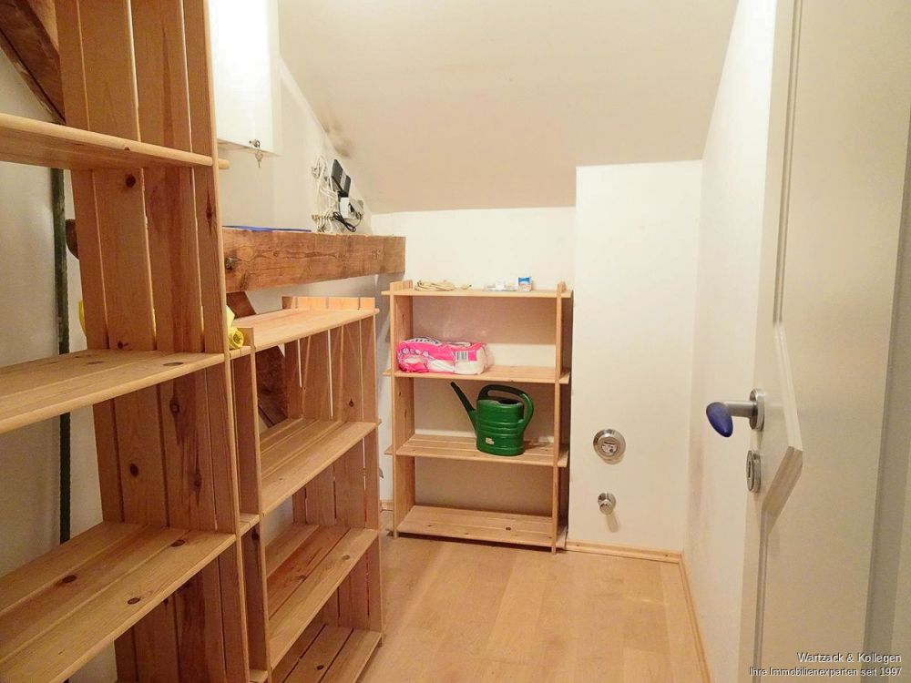 großzügige Dachgeschosswohnung im edlen Gewand in Schwabach