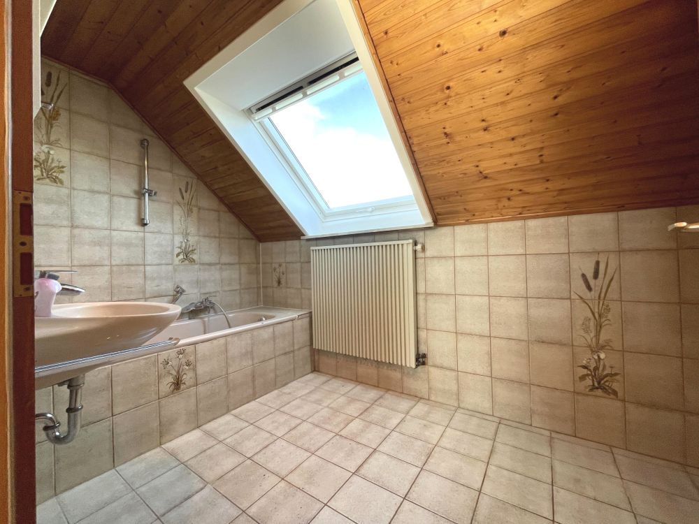 FLEXIBLES 2-FAMILIENHAUS IN ORTSRANDLAGE