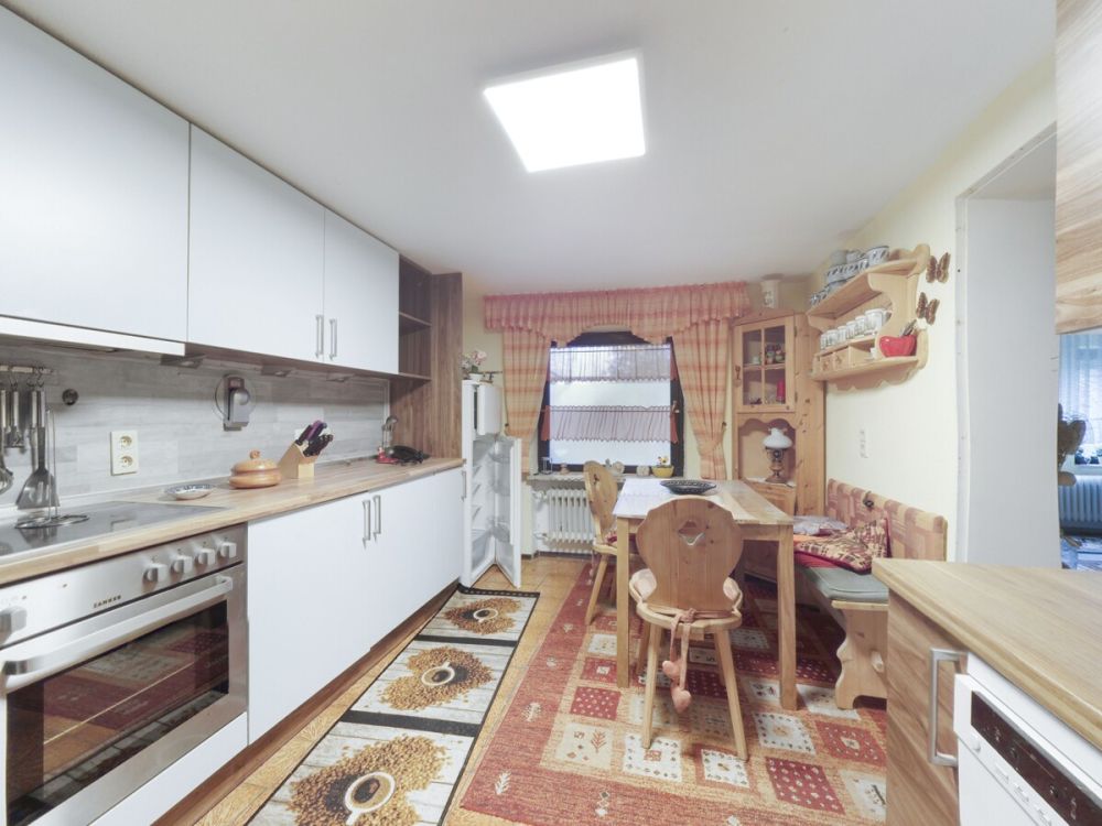 Genügend Platz für die ganze Familie - großzügige  Haus-im-Haus -Eigentumswohnung bei Bad Windsheim (18)