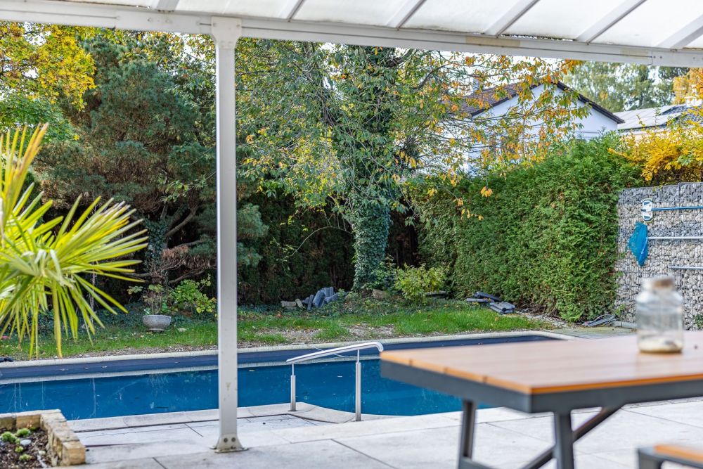 Zweifamilienhaus der Extraklasse - Hier lässt es sich gut leben und arbeiten