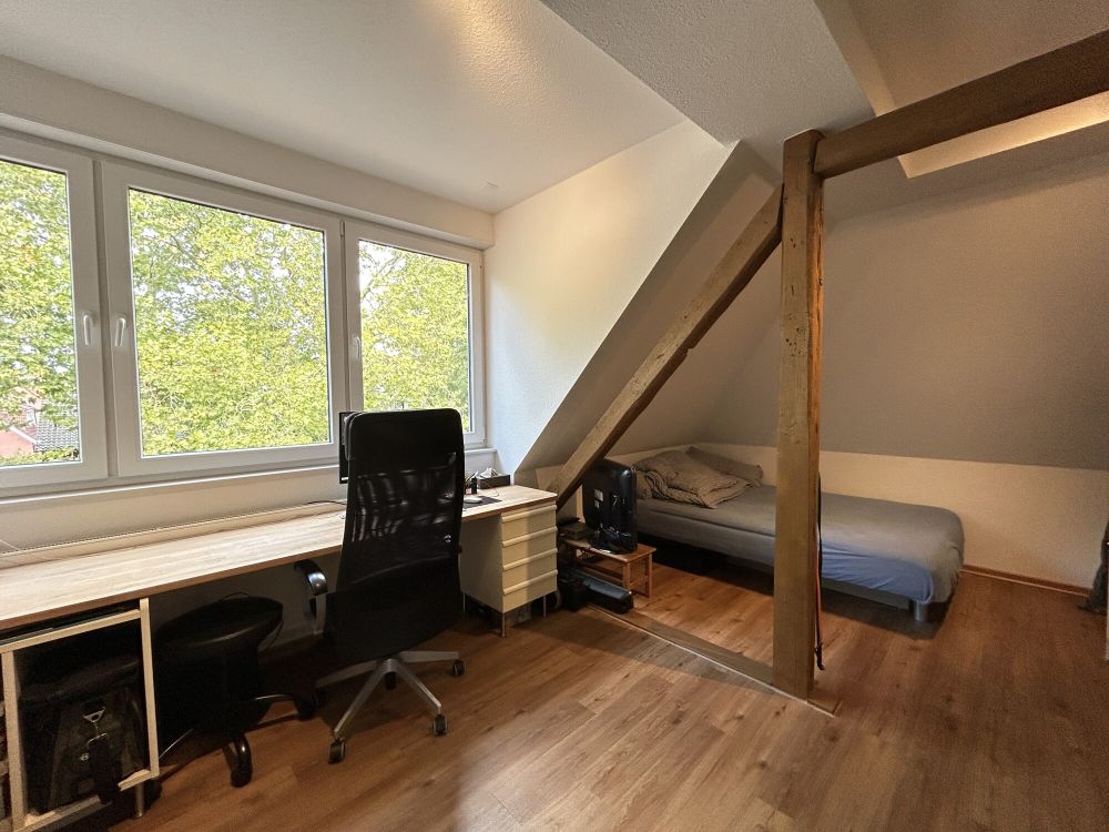 Design trifft Lage: Hochwertige Mansardenwohnung im begehrten Schlachthofviertel! (18)