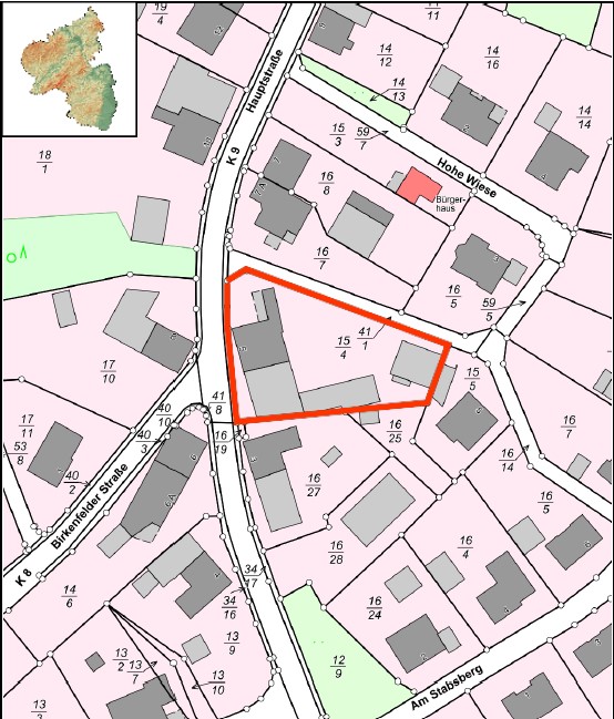 Vielseitiges Wohnhaus mit großem Grundstück und separater Einheit