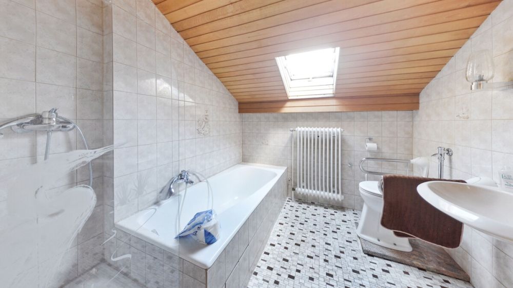 Gestalten Sie Ihr Traumhaus in Zirndorf-Bronnamberg. Großzügiges Einfamilienhaus mit viel Potenzial (18)