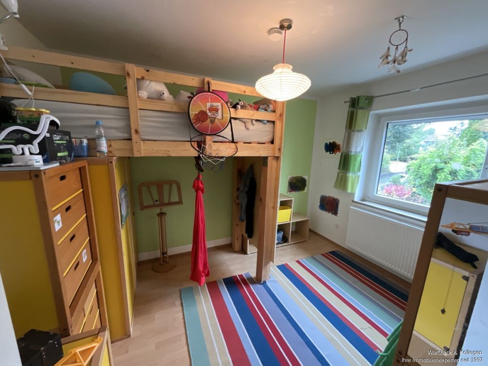 Gemütliches Reiheneckhaus 
mit schönem Grundstück 
für die ganze Familie 
in guter Wohnlage