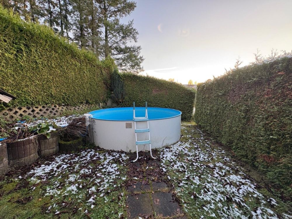 Zweifamilienhaus mit Garten, Pool und flexiblen Nutzungsmöglichkeiten in zentraler Lage von Wipperfürth (18)