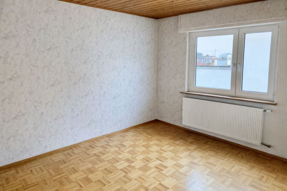 Kinderzimmer o. Büro