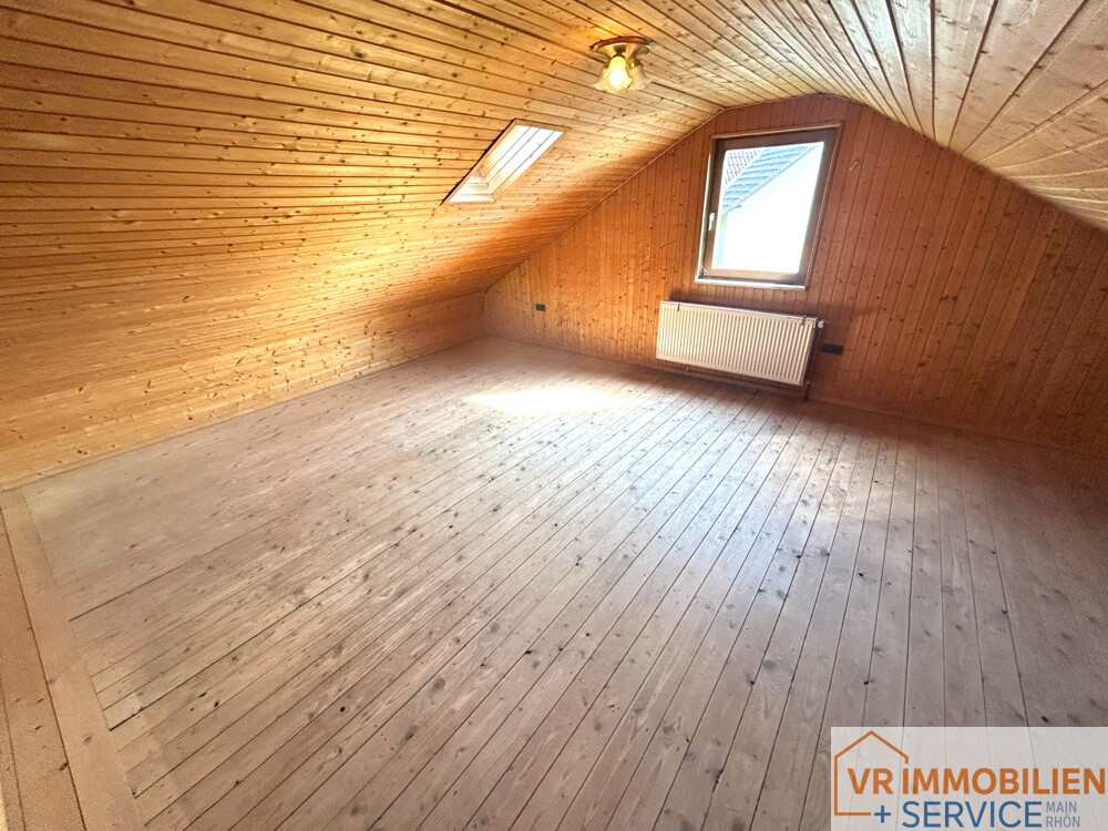 Ein Haus seiner Zeit voraus! – Einfamilienhaus in Blockbauweise in 97647 Nordheim v.d. Rhön!