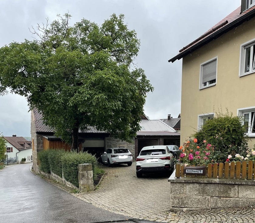 Zweifamilienwohnhaus im Herzen von Flossenbürg