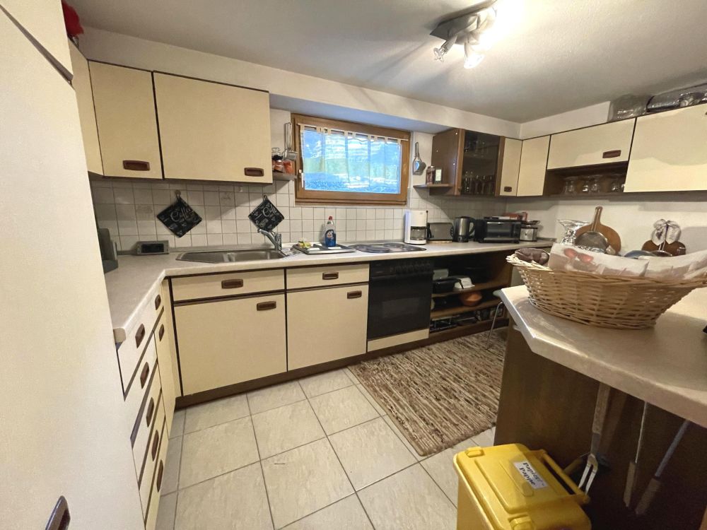 ZWEIFAMILIENHAUS + SOUTERRAIN IN DÖSINGEN