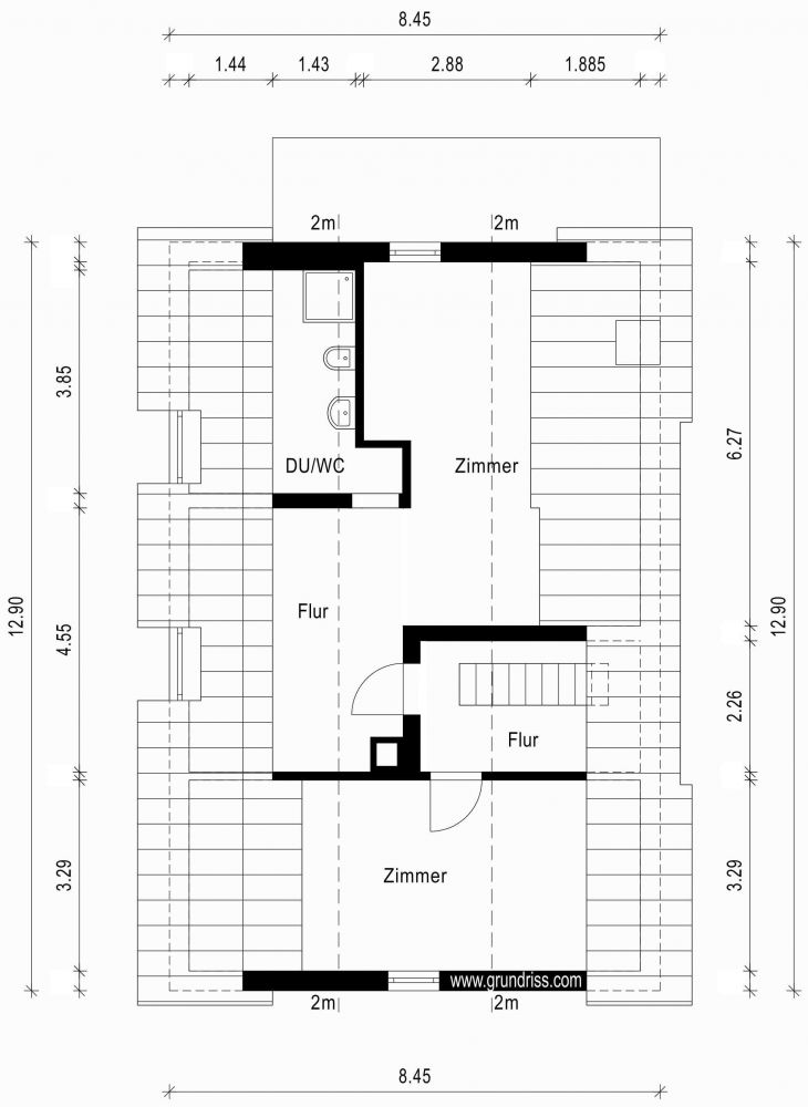 Große Dachgeschosswohnung mit Gartenanteil