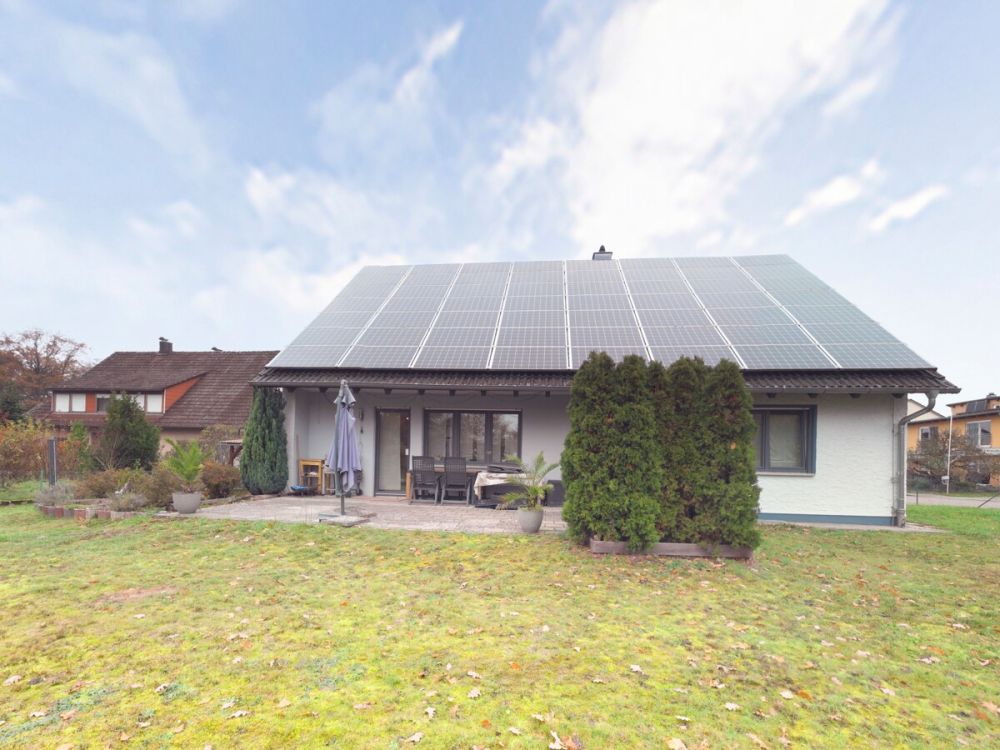 Großzügiges Einfamilienhaus mit großem Garten - gepflegtes Wohnen für die ganze Familie! (19)