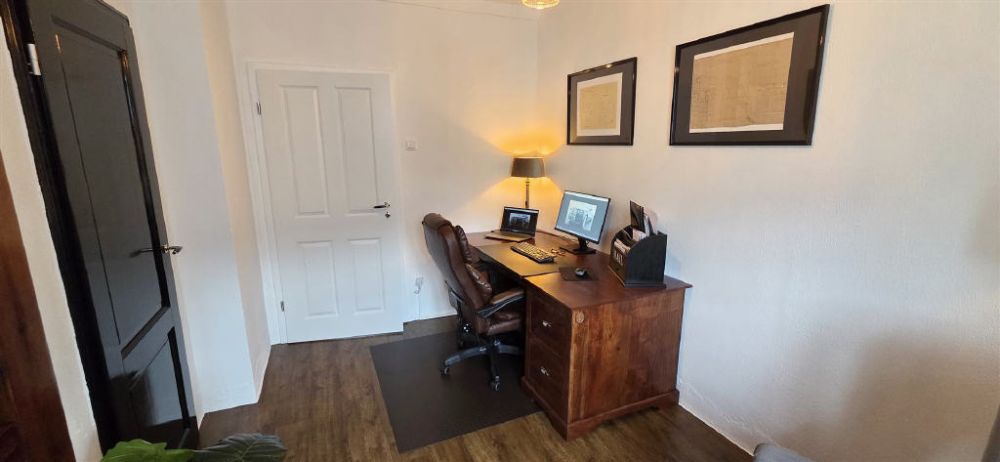 Ehemaliges  Weingut mit Charme! Hochwertig u. umfassend modernisiert!