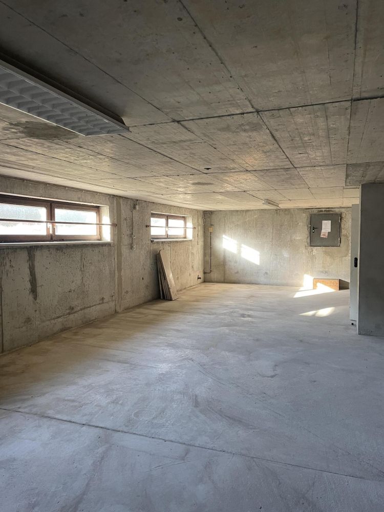 Gewerbeobjekt mit viel Platz in Bergheim