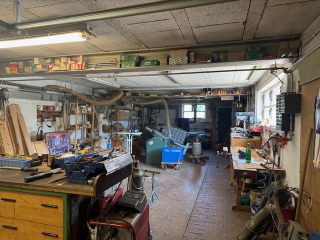 Haus - Werkstattnebengebäude - großes Grundstück