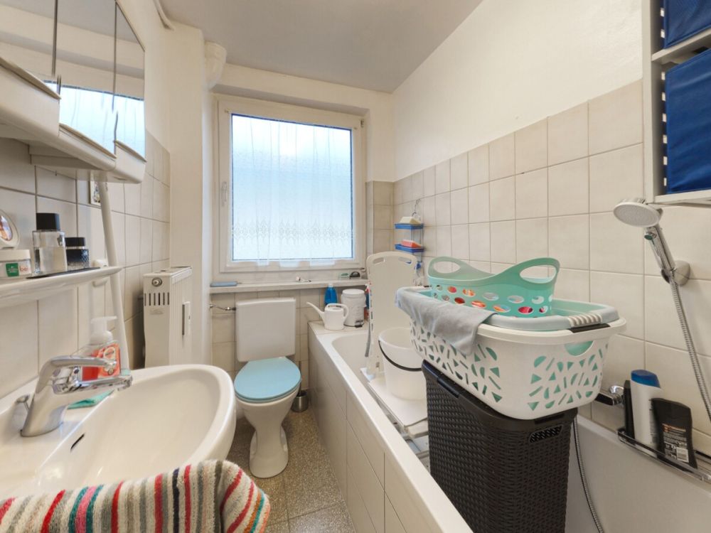 Ideal für Kapitalanleger - Vollvermietetes Wohn- und Geschäftshaus in Neuendettelsau (19)