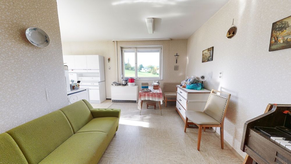 Genügend Platz für die große Familie oder zwei Generationen - Wohnhaus in Gebsattel-Bockenfeld mit weitläufigem Grundstück