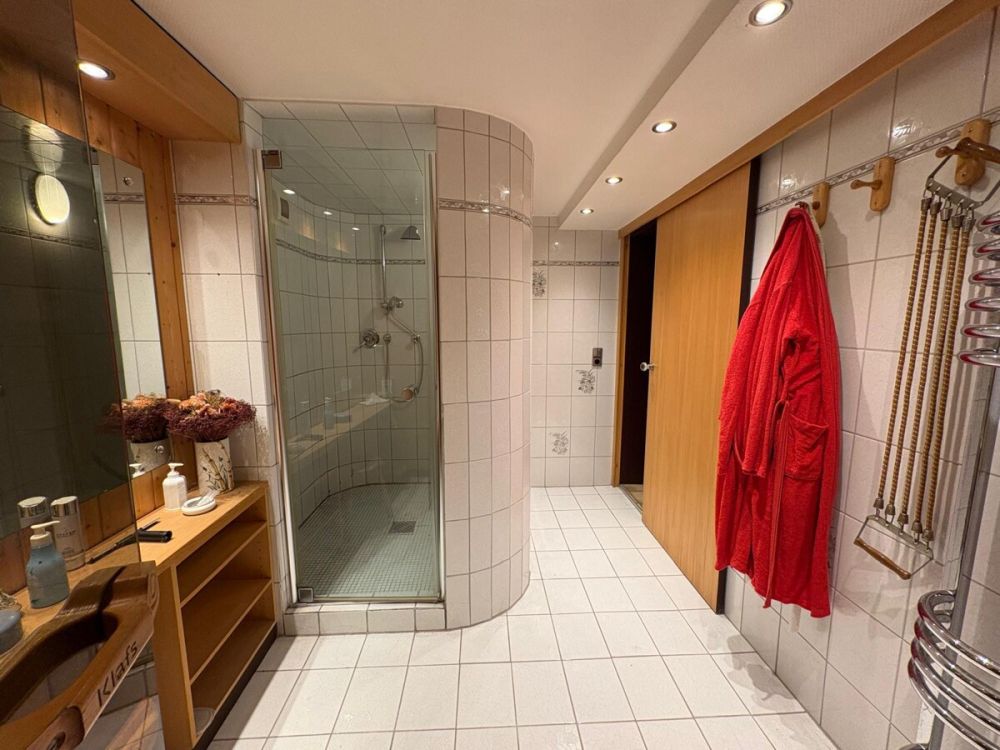 Individuelles Split-Level-Haus mit ansprechender Architektur in Lindlar-Schmitzhöhe