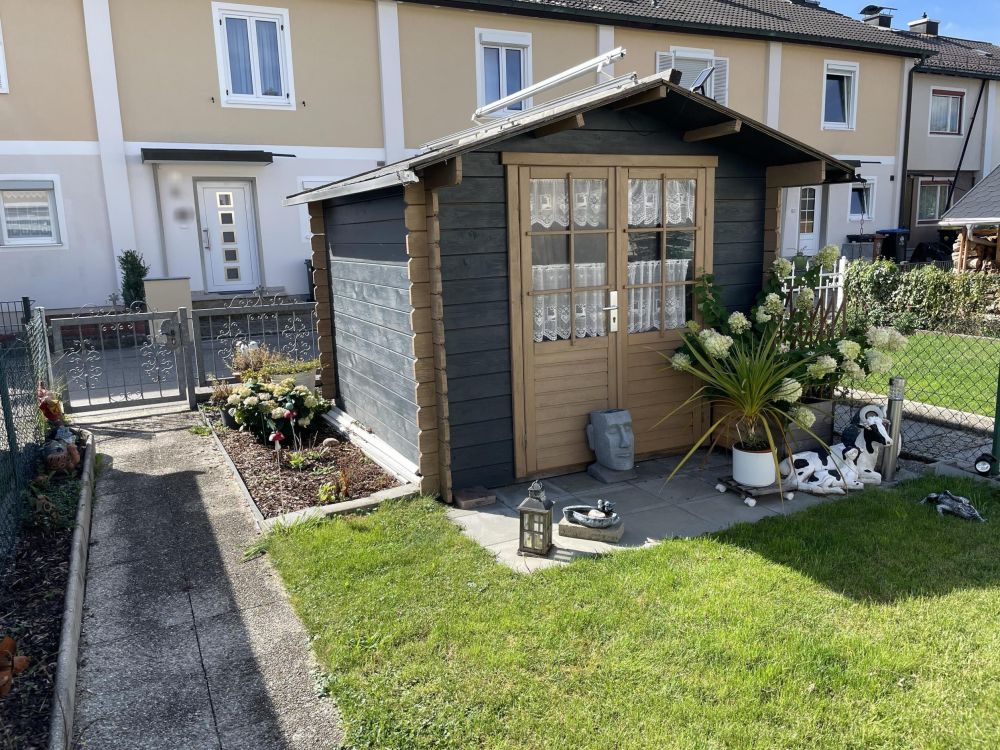 SMARTES MITTELHAUS FÜR DIE KLEINE FAMILIE