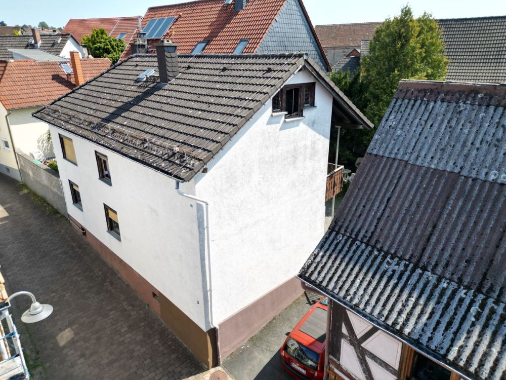 Einfamilienhaus mit Einliegerwohnung, vielseitig Nutzbar!