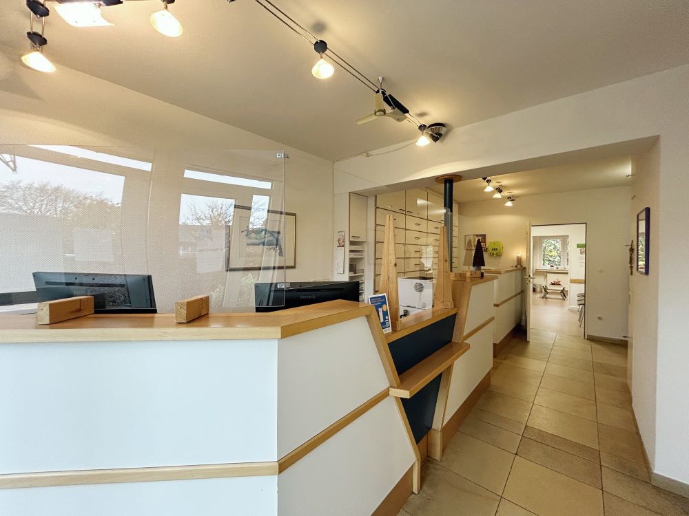 Eingang jetzige Praxis