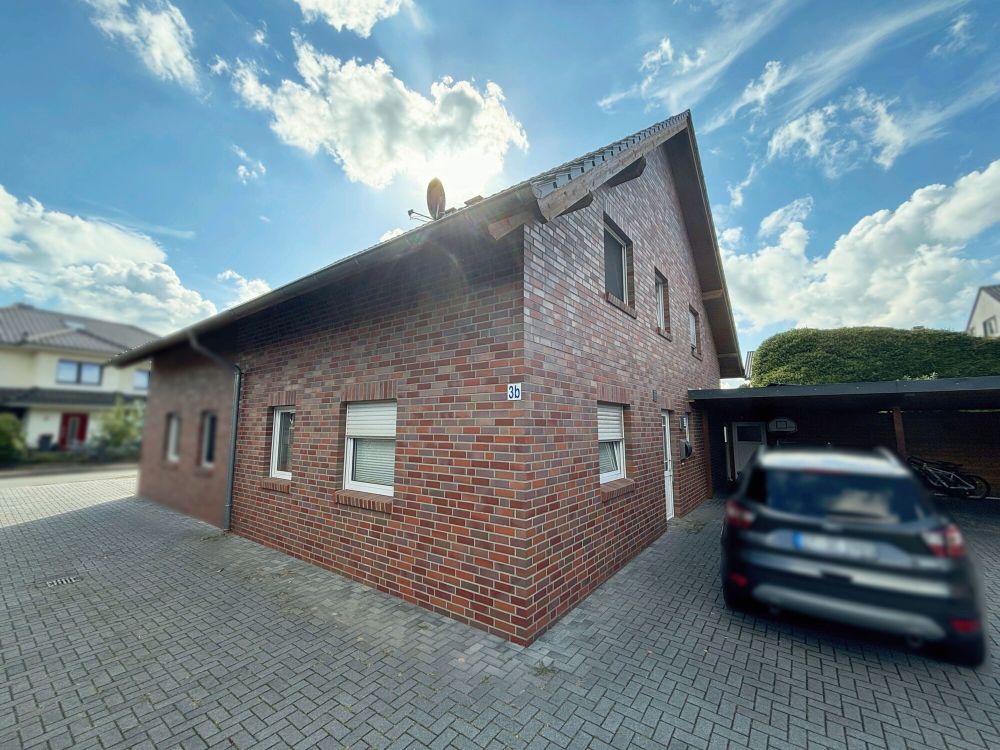 Wohnen mit Stil - Optimal konzipiert! Attraktive Doppelhaushälfte im Ortskern von Recke! (2)