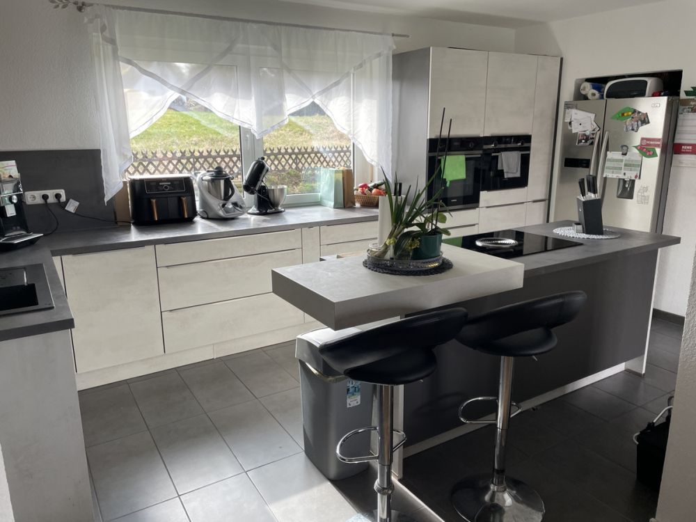 Saniertes Einfamilienwohnhaus mit großem Garten in Waldthurn