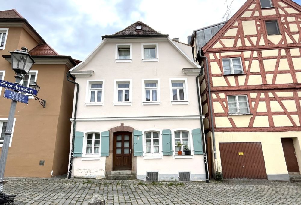 Kapitalanleger aufgepasst: Mehrfamilienhaus im Herzen von Ansbach!