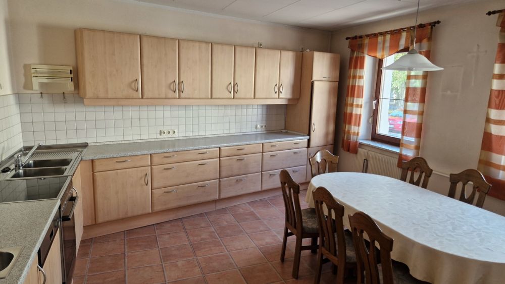 Sanierungsobjekt mit viel Platz und Nebengebäude in Mitterteich zu verkaufen