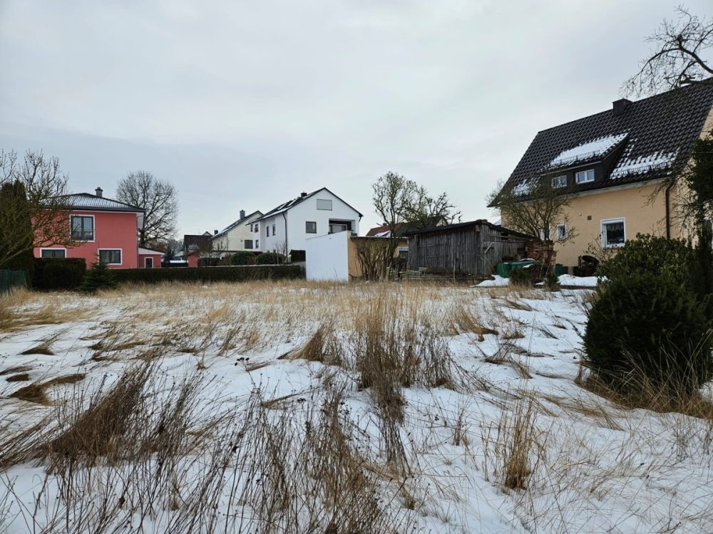 Schönes, erschlossenes Baugrundstück in Toplage von Weiden zu verkaufen (2)