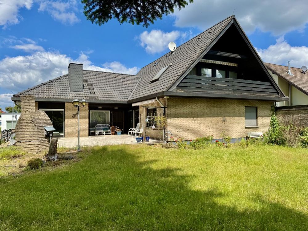 Charmantes Einfamilienhaus mit großem Garten
in ruhiger Lage von Babenhausen
- mit neuer Luftwärmepumpe -