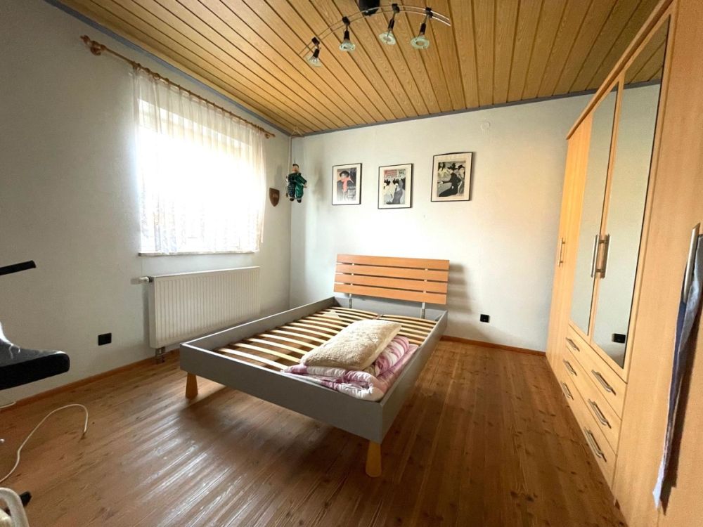 Doppelhaushälfte, mit zwei Wohneinheiten in Konnersreuth zu verkaufen