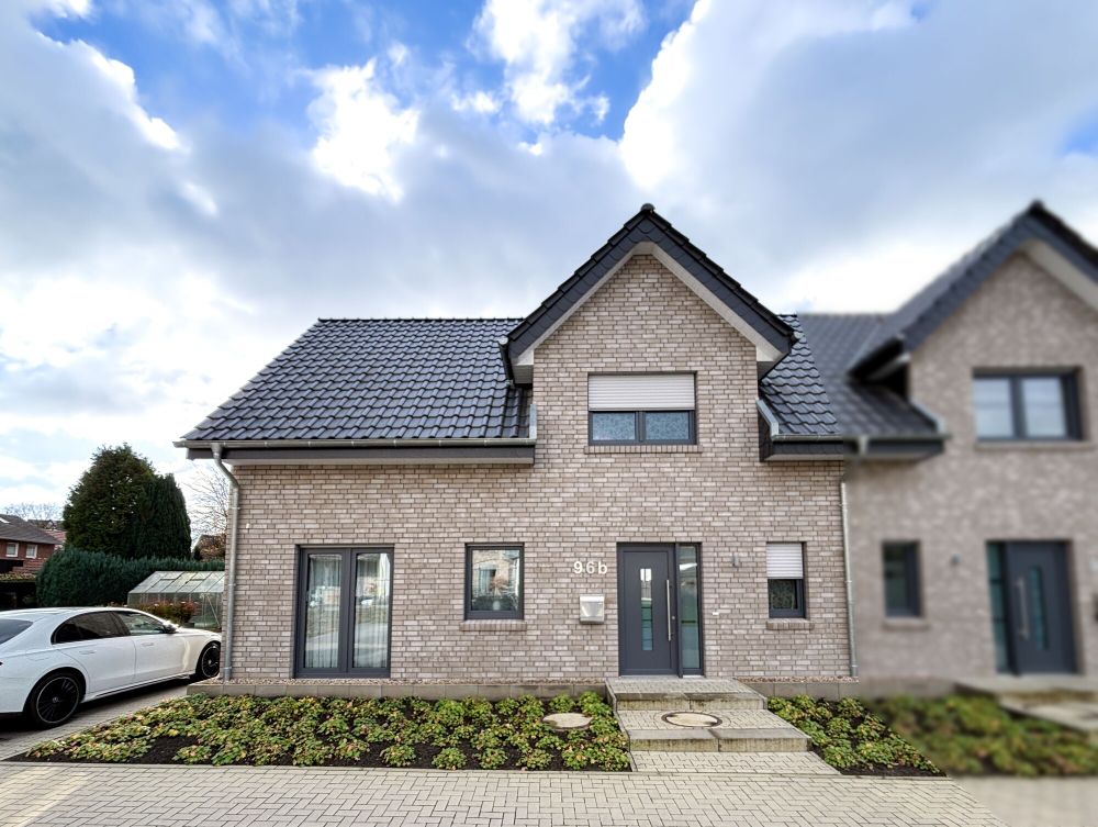 Investieren Sie in ein rundum stimmiges Gesamtkonzept! 
*Neubau-Doppelhaushälfte in Bevergern*