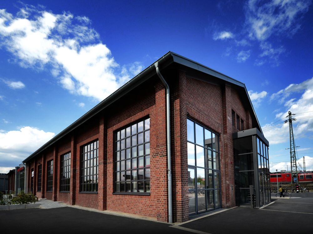 *EINZIGARTIG & MODERN*
geräumige Mietgewerbefläche direkt am Bahnhof von Rheine! (2)